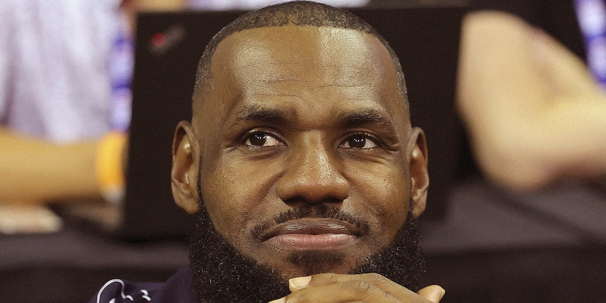 LeBron James Hair Transplant: Rumors, Facts & Transformation 3 lebron james hair transplant
