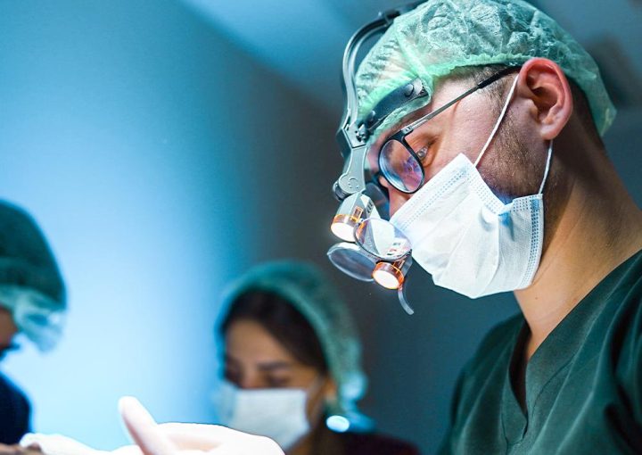 Barttransplantation Türkei – voller Bart & Selbstbewusstsein 5 DHI Technik - Praxisbeispiel