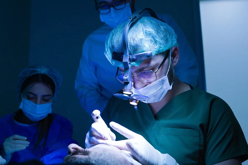 Haartransplantation Schwellung