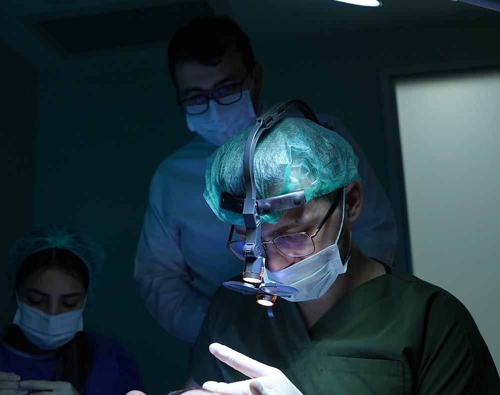 beard transplant surgeon