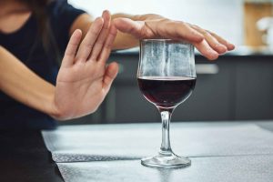 Alkohol nach Haartransplantation – Risiken im Überblick 2 Alkohol nach Haartransplantation ablehnen