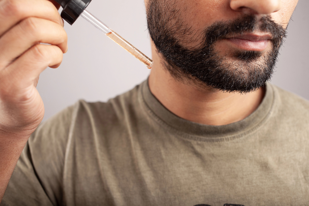 Patchy Beard Growth: Causes, Fixes, Minoxidil & Transplant Guide 4 minoxidil for beard growth