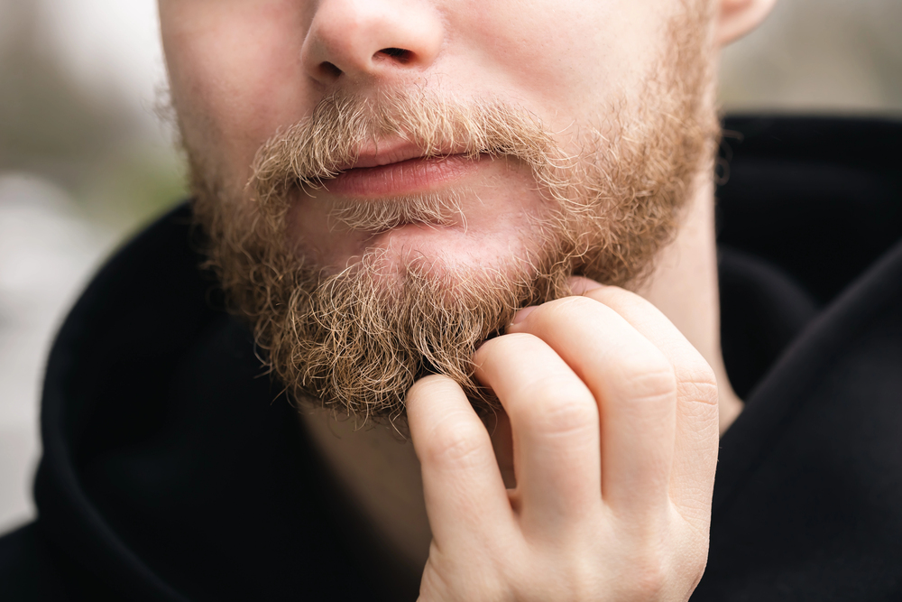 Minoxidil Beard: Growth Results, Timeline, Safety & Side Effects 4 minoxidil for beard