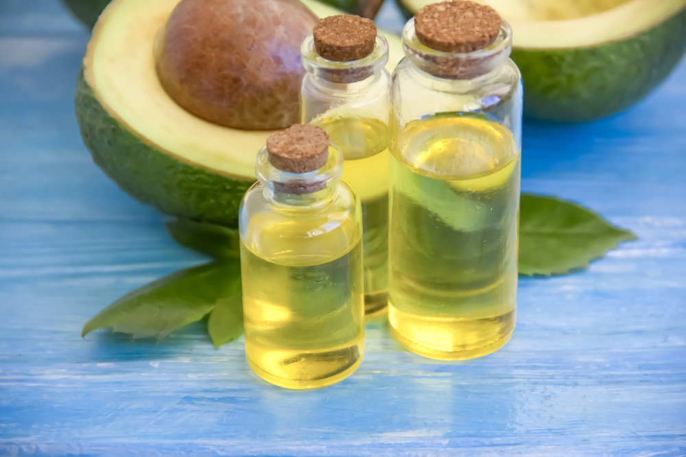 Avocado Oil for Hair: Benefits, Uses, and Side Effects 4 Who should use avocado oil for hair?