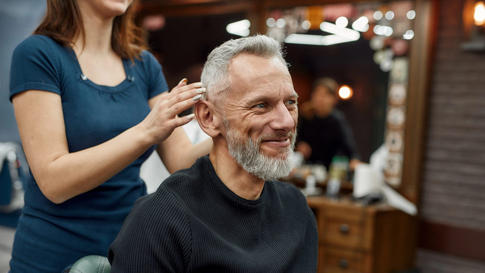 Wash and Wear Haircuts for Over 60: Easy, Low-Maintenance Styles 3 Why hair changes after 60