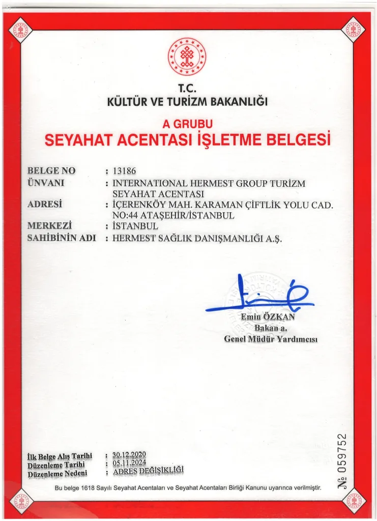 Betriebslizenz Nr. 13186 für ein Reisebüro der Gruppe A, ausgestellt vom Ministerium für Kultur und Tourismus der Republik Türkiye an International Hermest Group Turizm Seyahat Acentası im Besitz der Hermest Sağlık Danışmanlığı A.Ş.