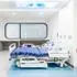 Strumenti per il trapianto di capelli predisposti in sala operatoria